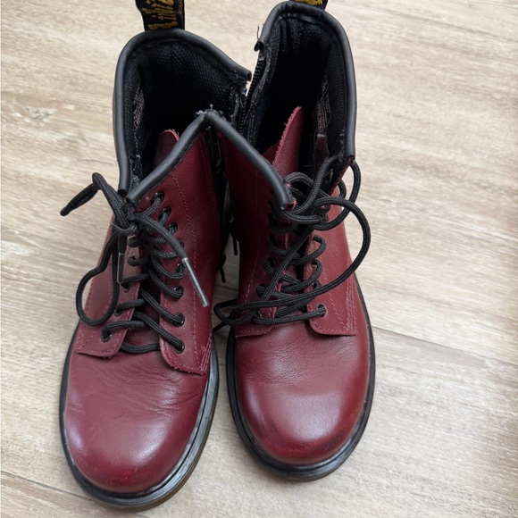 Dr. Martens Other - Dr. Martens kids boots minimum wear